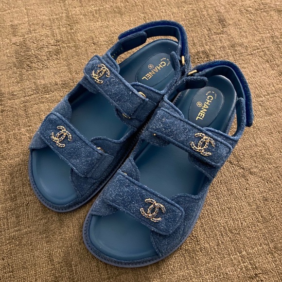 SOLD ON VESTIAIRE!! Chanel dad sandals - Picture 2 of 6